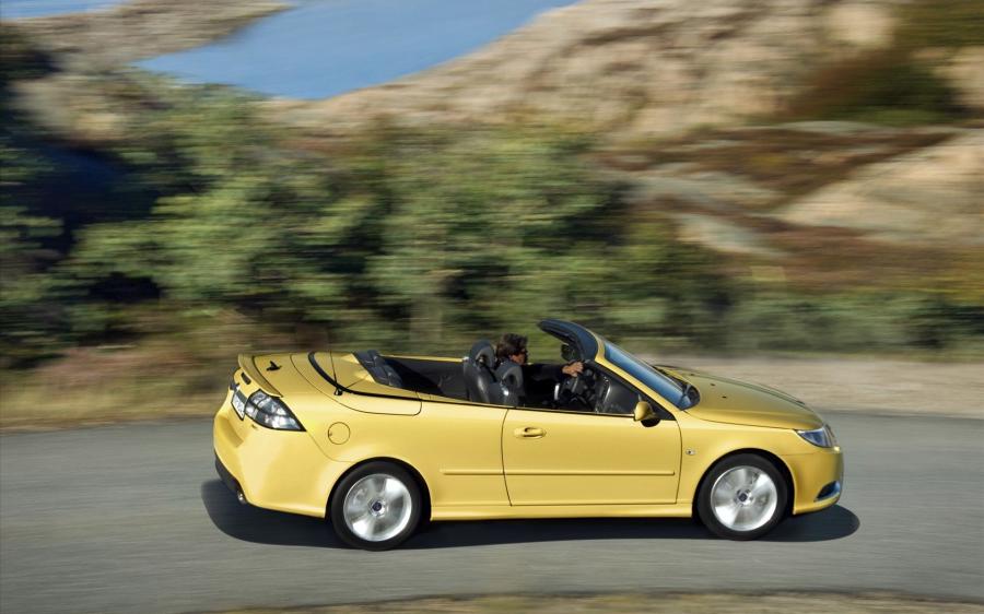  Saab 9-3 Convertible Yellow Edition 2008 года  (фото 5 из 12)